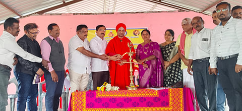 ವಚನ ಸಾಹಿತ್ಯ ವಿಶ್ವದ ಶ್ರೇಷ್ಠ ಸಂವಿಧಾನ:ಶ್ರೀ ವಿಜಯಕುಮಾರ ಮಹಾಸ್ವಾಮೀಜಿ