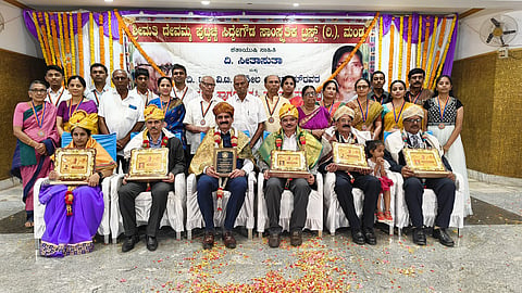 Award ceremony Mandya