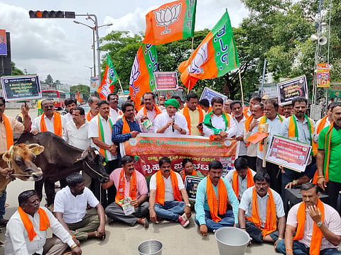 BJP Raita Morcha protest Mandya