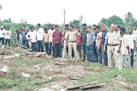Demolition of tombs at Muddebihala