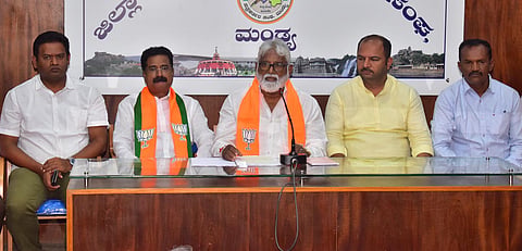 Former minister criticism against the state government Mandya