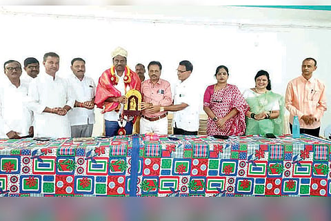 Gangavathi MP Rajshekhar hitnal sanmana