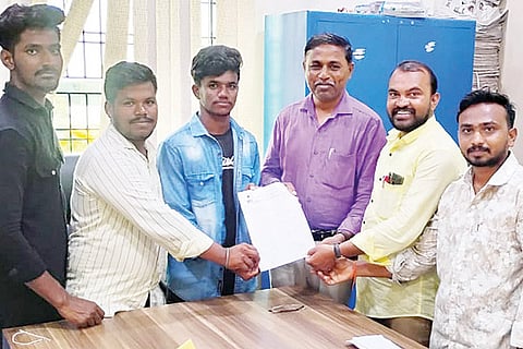 Gangavathi SFI manavi