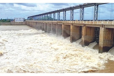 Hadagali barrage