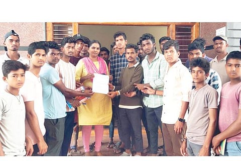 Hbhalli Prottst