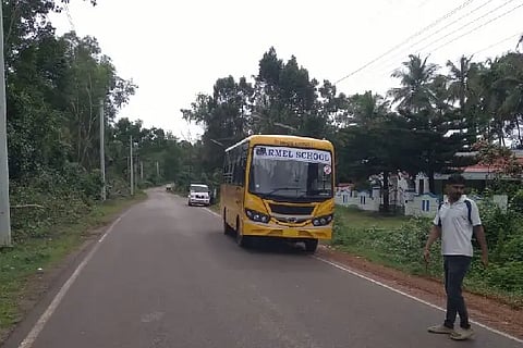 Mdb_School bus