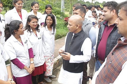 Minister's interaction with medical students