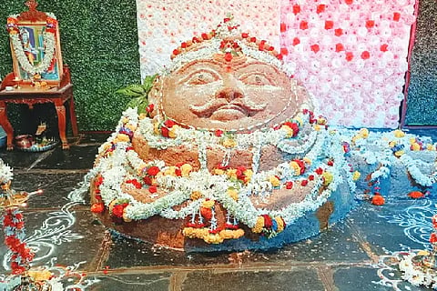 AJATA NAGALINGA