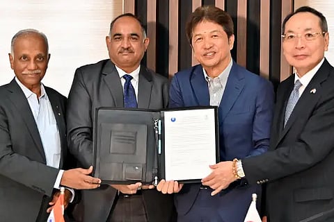 RV Mou japan
