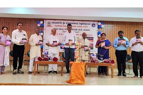 Sandur books