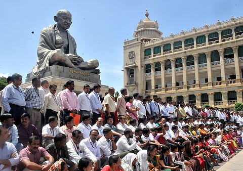 Sudhee_12_Secretariat_Workers_Protest_@_VS (4)