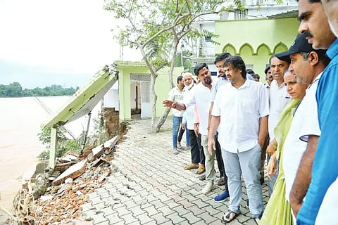 madu bangarappa visit savayipaalya