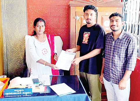 ಚಿತ್ರ 5ಎಸ್ ಡಿ ಪಿ 02.