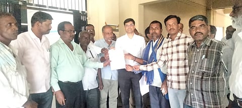 cm siddaramayya muda issue memorandum to dc kopal