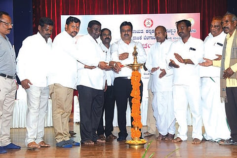 19Manju11