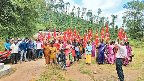 26kls1communist