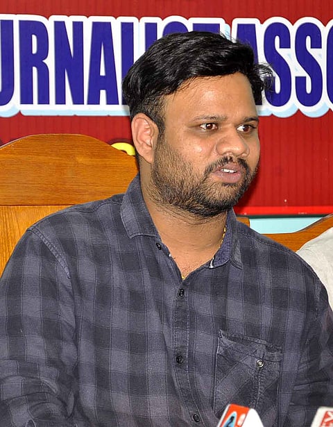 ಬಾಂಗ್ಲಾದೇಶದಲ್ಲಿ ಹಿಂದೂಗಳ ಮೇಲೆ ದೌರ್ಜನ್ಯ ತಡೆಯುವಂತೆ ಒತ್ತಾಯ