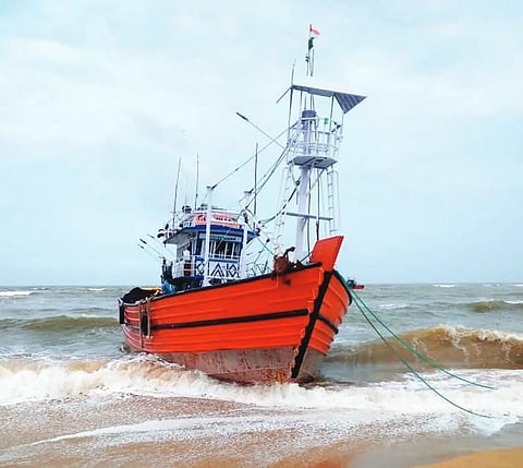 30hnr3- BOAT