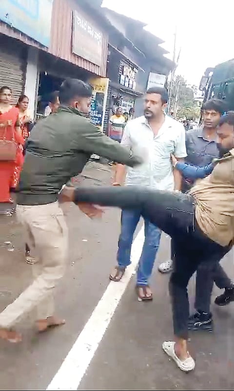 ಸಾರಿಗೆ ಬಸ್ ಚಾಲಕನ ಮೇಲೆ ಹಲ್ಲೆ