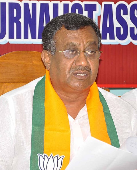 ಮುಖ್ಯಮಂತ್ರಿಗಳು  ನೈತಿಕ ಹೊಣೆ ಹೊತ್ತು ರಾಜೀನಾಮೆ ನೀಡಬೇಕು