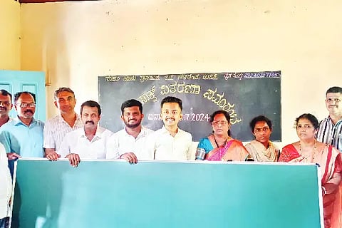 Bel_school-board