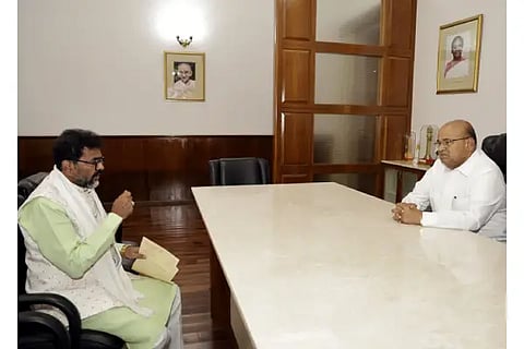 Chalavadi met Governor