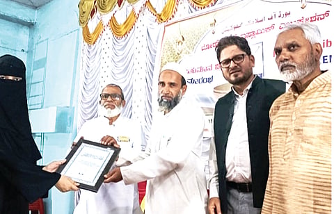 ಜ್ಞಾನದಿಂದ ಮಾತ್ರ ವ್ಯಕ್ತಿತ್ವ ವಿಕಾಸ ಸಾಧ್ಯ