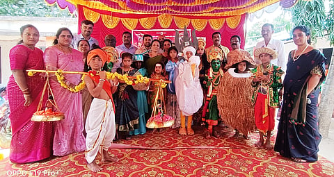 HUN-AUG-90-1(PRATHIBHA KARANJI)