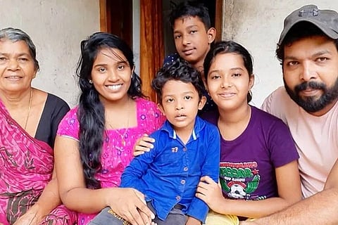 KL Bro and family