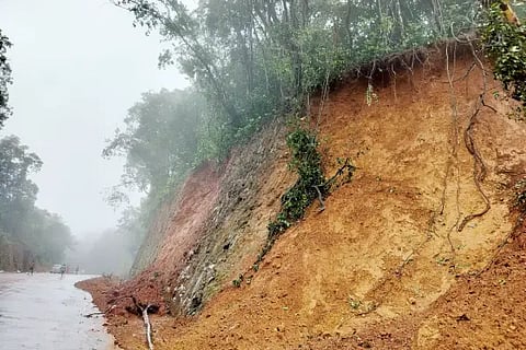 Land Slide in Sirsi-kumata Road