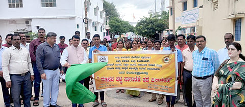 Manava saganike jath
