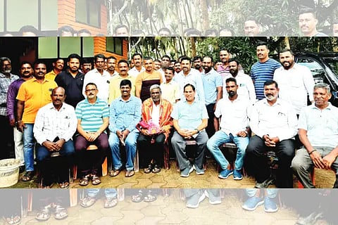 Manavi