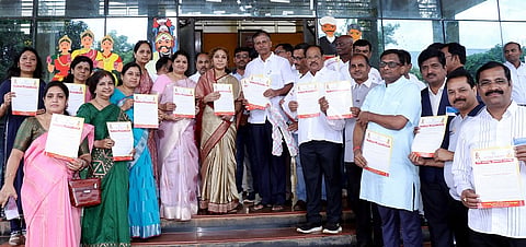 Pravachan Karpatra - Copy
