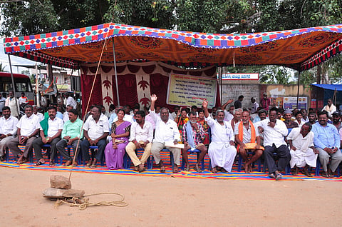 Protest in Hallegere village Mandya