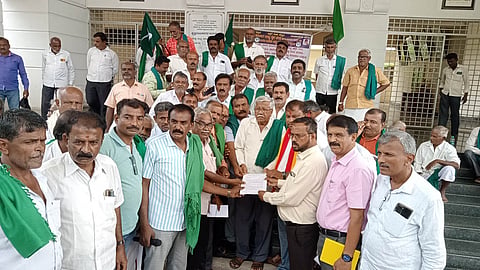 Raitha Sangha Protest Mandya