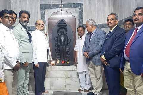 Temple visit by Judge at Muddebihal