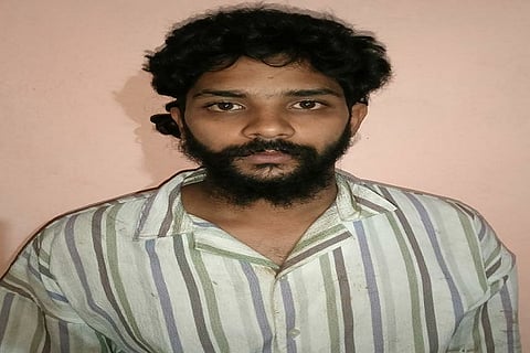 The thief was arrested at 6 o'clock