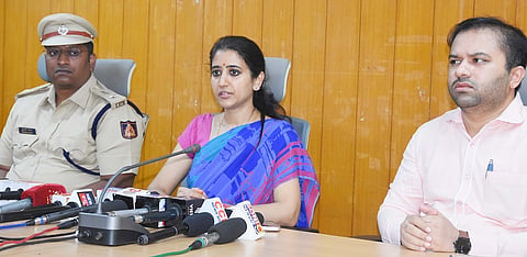 dc pressmeeet photo