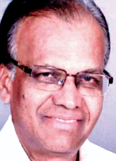 dvg-Dr.-Veeranna-B.-Rajura.jpg