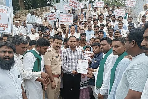 jkd 8-1 protest