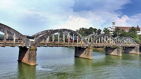kuloor