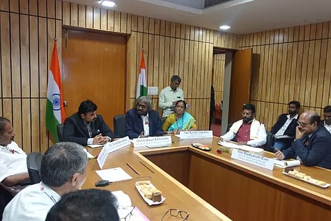 minister meeting