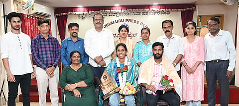 mng-24aug-poovamma