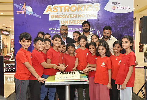 mng-aug23- fiza mall