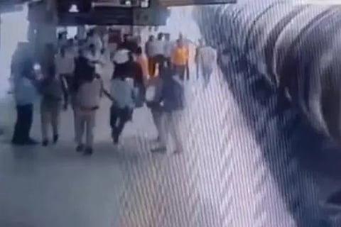 rail