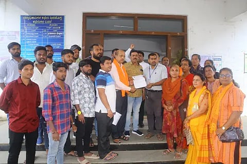 vhp and bajaranga dala manavi