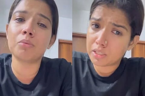 Amrutha singer cried