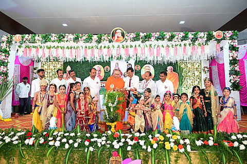 ಸಂಸ್ಕಾರ ಕಲಿಸಿದರೆ ಮಹನೀಯರನ್ನು ಕಾಣಬಹುದು: ಶಂಭುನಾಥ ಶ್ರೀ