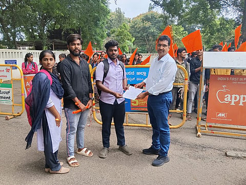 ನಕಲಿ ದಾಖಲೆ ಸೃಷ್ಟಿ ಮಾಡಿಕೊಟ್ಟಿರುವರ ವಿರುದ್ಧ ಕಠಿಣ ಕ್ರಮ ಒತ್ತಾಯ