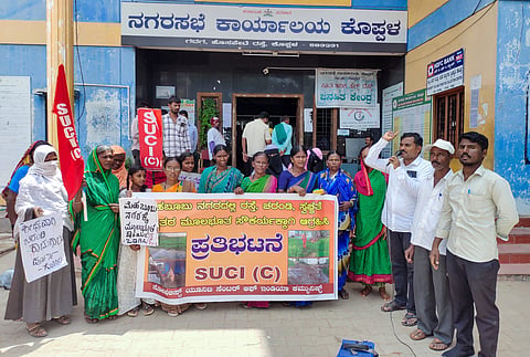 koppal mehaboob nagara residence protest